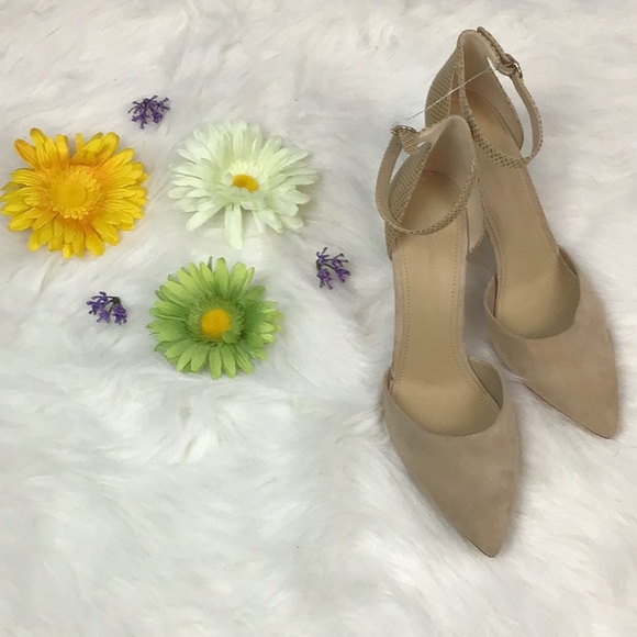 NWOT Marc Fisher Daiana Pump 🛍 - Picture 2 of 6